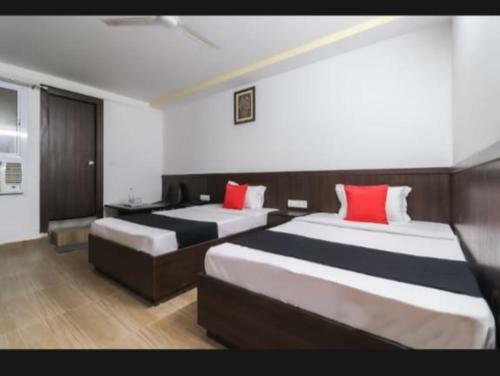 Hotel P S Grand