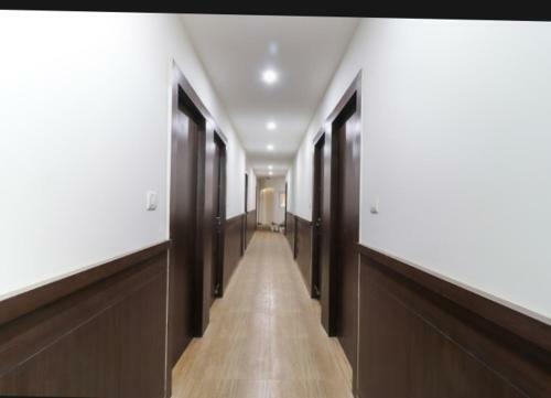 Hotel P S Grand