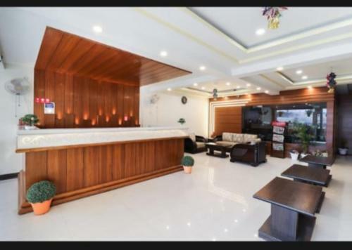 Hotel P S Grand
