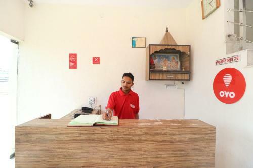 Oyo 12664 Hotel Kailash Regency