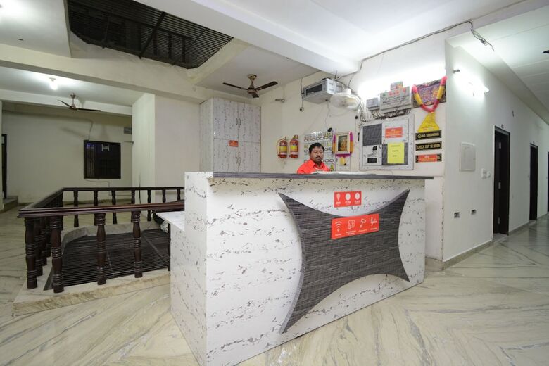 Oyo 29034 Hotel Arora Inn