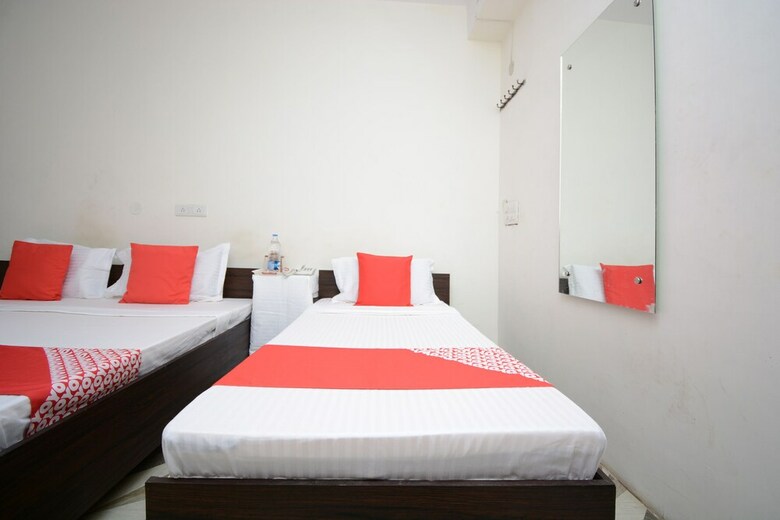 Oyo 29034 Hotel Arora Inn