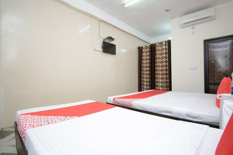 Oyo 29034 Hotel Arora Inn