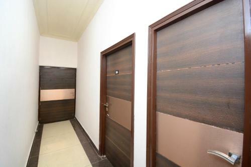 Hotel Oyo 31031 Ds Royal Guest House