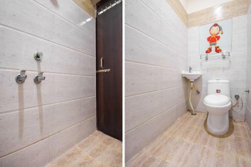 Hotel Oyo 62150 Happy Living 1819