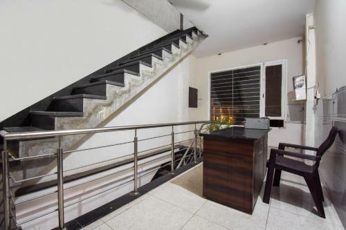 Hotel Oyo 62150 Happy Living 1819
