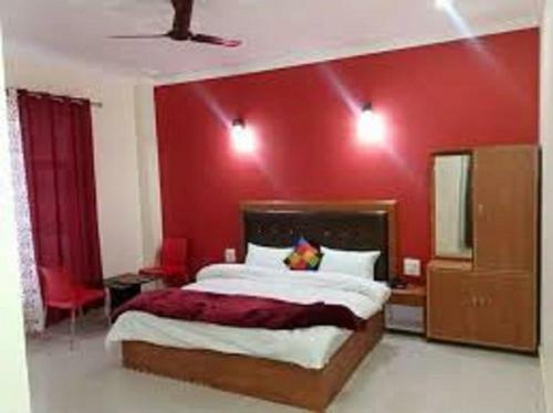 Hotel Bhagsu Sarovar