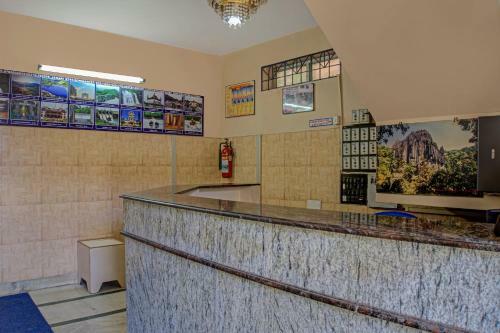 Oyo 75144 Hotel Suvidh