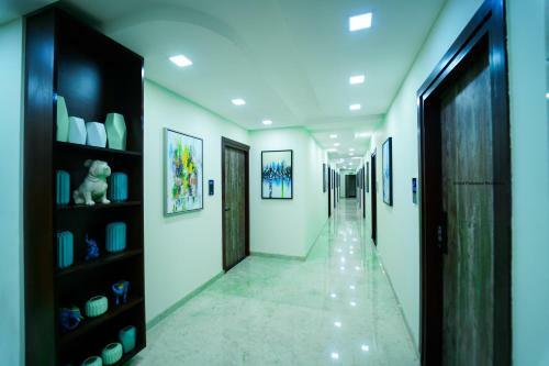 Hotel Grand Padappai Residency