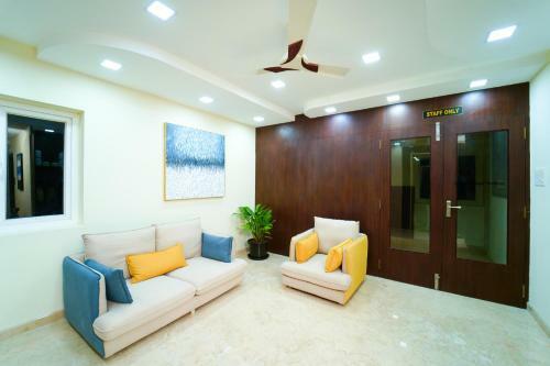 Hotel Grand Padappai Residency