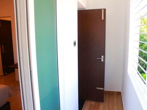 Hotel Staylite Suites