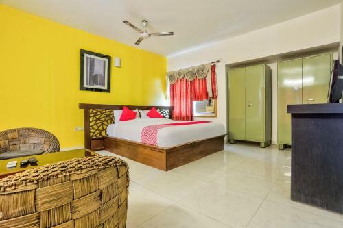 Hotel Oyo 39354 Bharath Residency