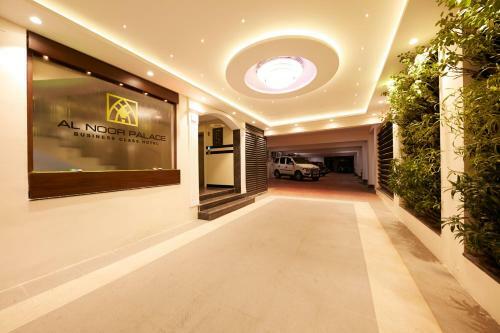 Al Noor Palace Business Class Hotel