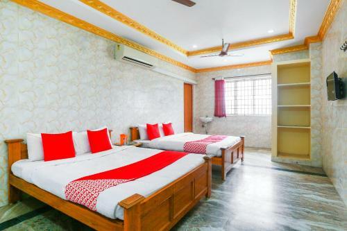 Hotel Oyo 68796 Shanthi Mahal