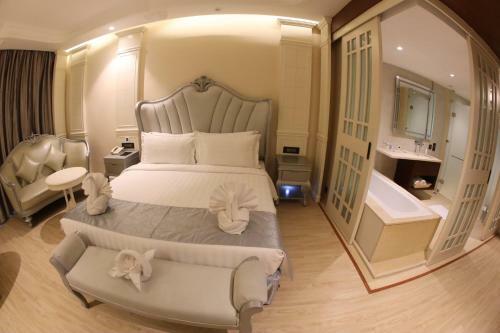Hotel Regenta Central Rs - Chennai