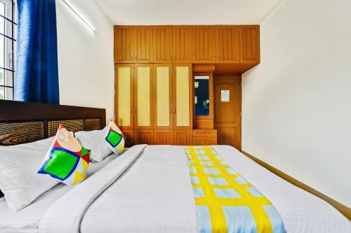 Hostal Lively Stay In Neelankarai