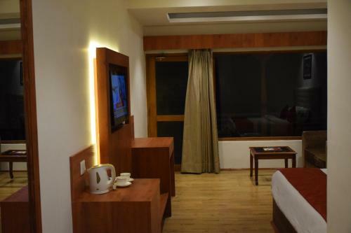 Hotel Sandhya Resort & Spa Manali