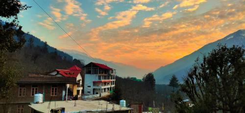 Albergue Dwellers Manali