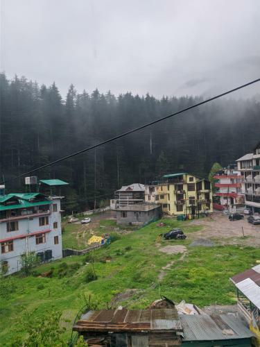 Hotel Grand Welcome Manali
