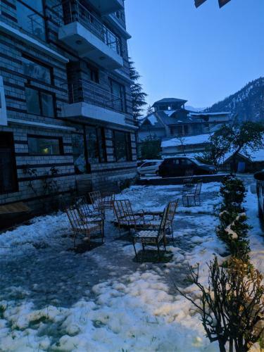 Hotel Grand Welcome Manali