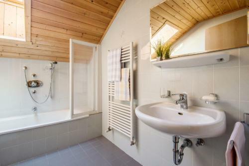 Apartaments Tino