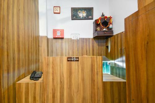 Oyo 65425 Hotel Red Hut
