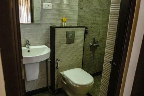 Pratham Inn By Downtown Hotels