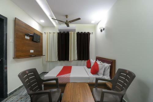 Oyo 65742 Hotel Hill Villa