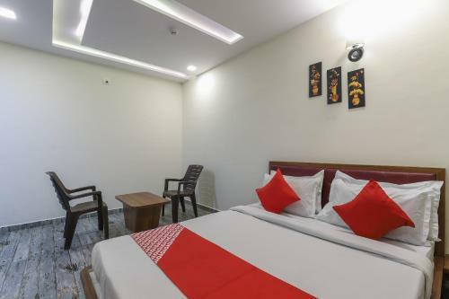 Oyo 65742 Hotel Hill Villa