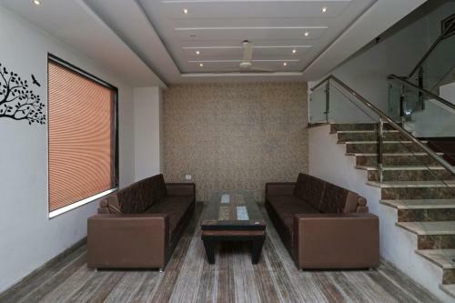 Capital O 2594 Hotel Kanchan Residency