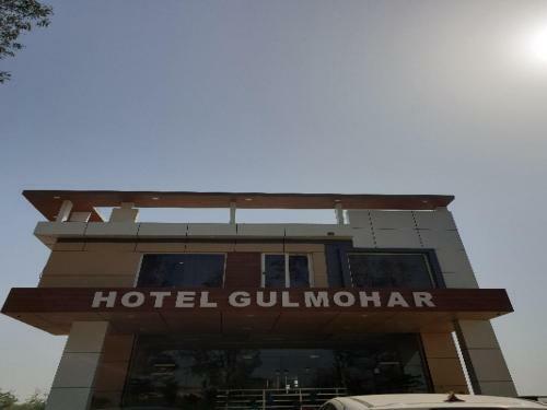 Oyo 79110 Hotel Gulmohar