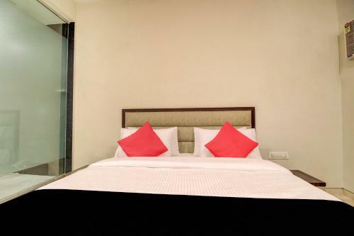 Capital O 65429 Hotel Merakee