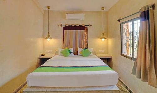 Hotel Treebo Trend Morjim Banyan Resort