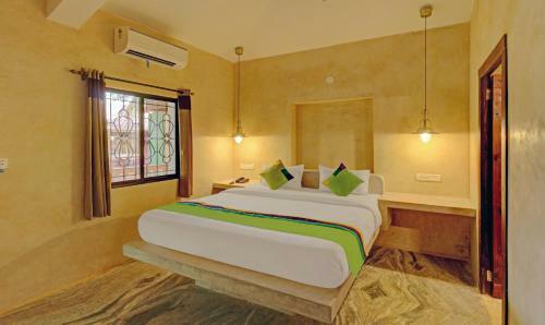 Hotel Treebo Trend Morjim Banyan Resort