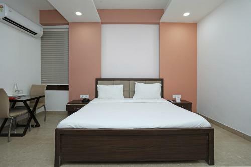 Spot On 75330 Hotel Grand Blue