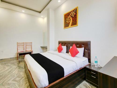 Hotel Capital O 77560 Oak Tree By Golden Plate