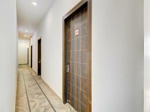 Hotel Capital O 77560 Oak Tree By Golden Plate