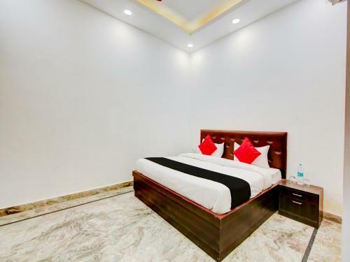 Hotel Capital O 77560 Oak Tree By Golden Plate