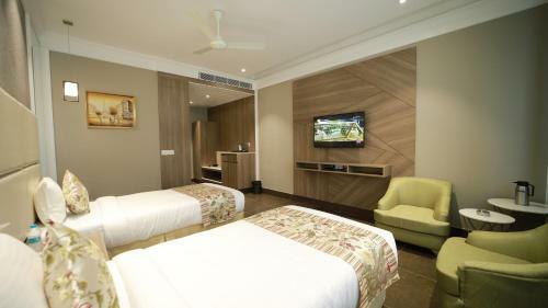 Hotel The Grand Village