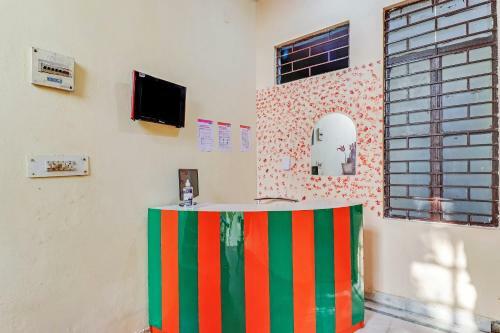 Spot On 78499 Jsb Rad Moon Hotel