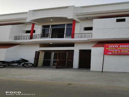 Spot On 79832 Hotel Abhinandan