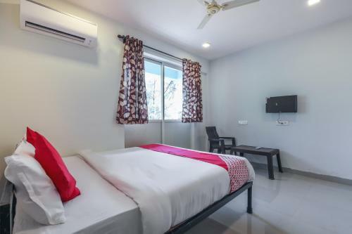 Hotel Oyo 44616 Morjim Sea Wave