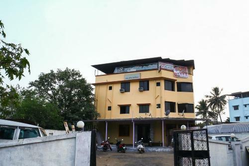 Hotel Spot On 65808 Sai Krupa Lodgeing