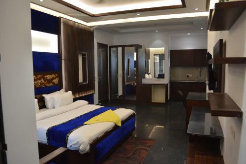 Jjk Rukmini Vilas Hotel & Banquet