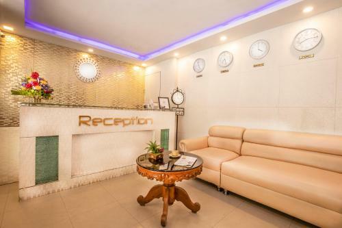 Hotel Aishwarya Le Royal