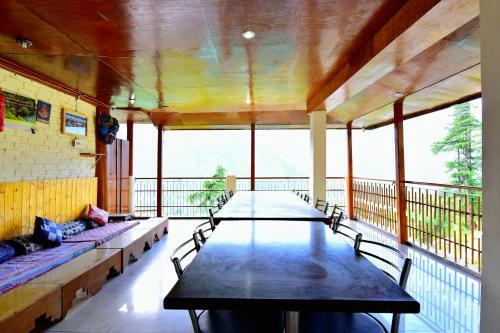Hotel Oyo 36651 Chander Lata Cottage