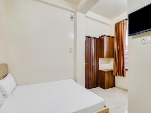 Spot On 46946 Hotel Aalishan