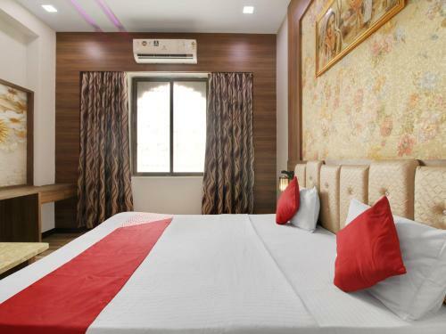 Hotel Oyo 75143 Milan Palace