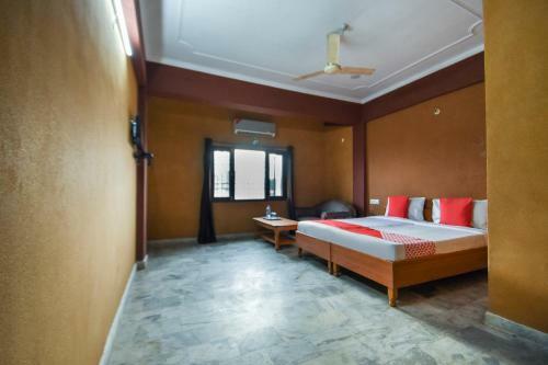 Oyo 47040 Vibes Hotel