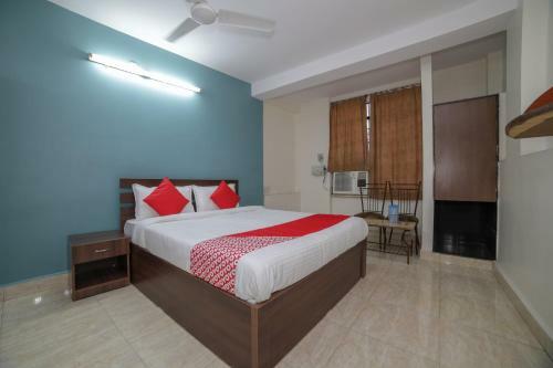 Hotel Oyo 23706 Super Deluxe Guest House